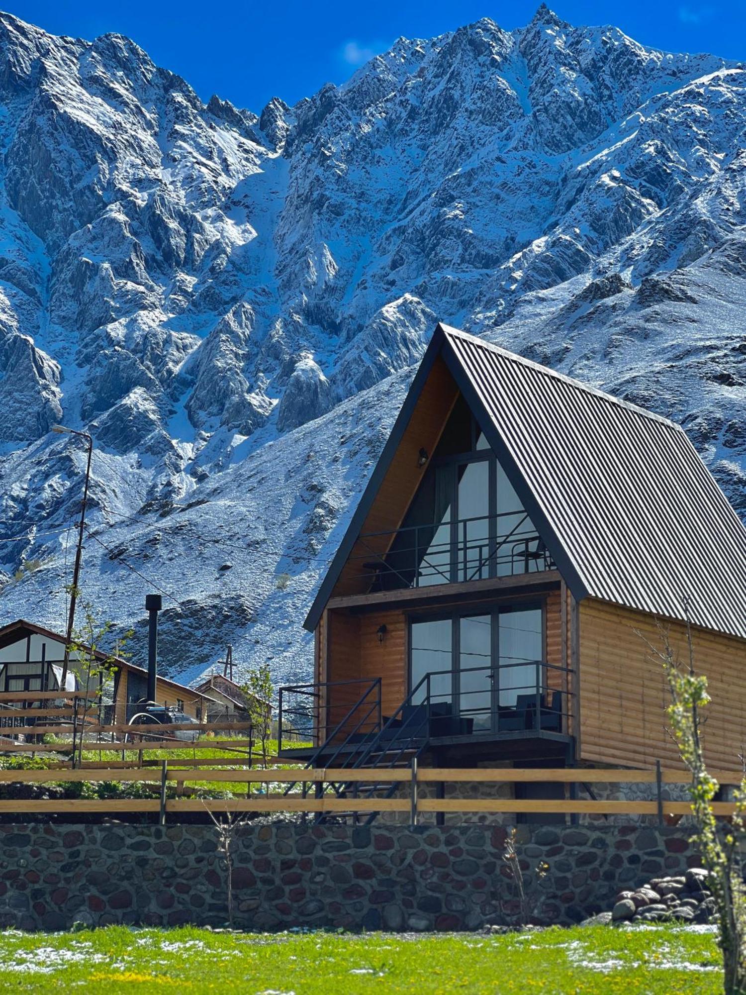 Sunset Cottage Kazbegi Exterior photo
