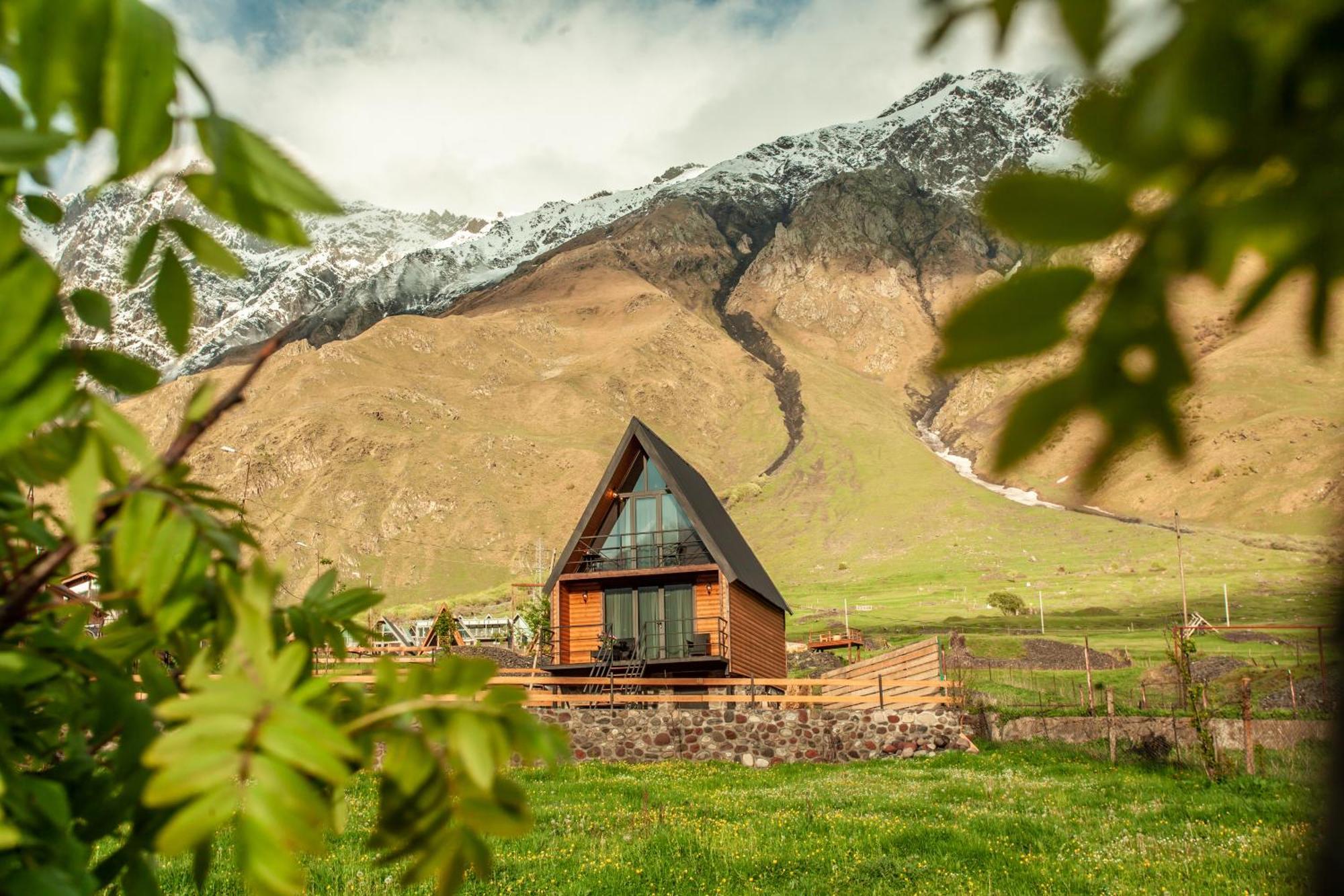 Sunset Cottage Kazbegi Exterior photo