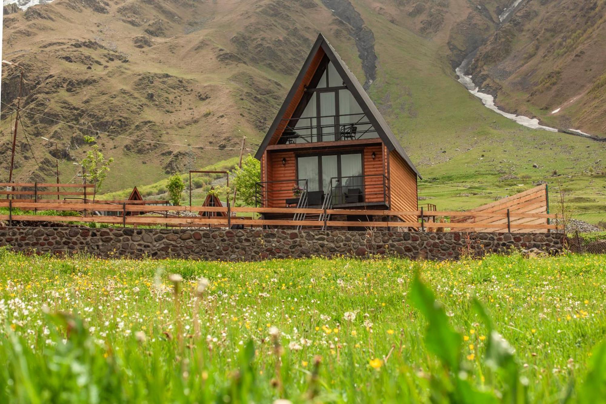 Sunset Cottage Kazbegi Exterior photo