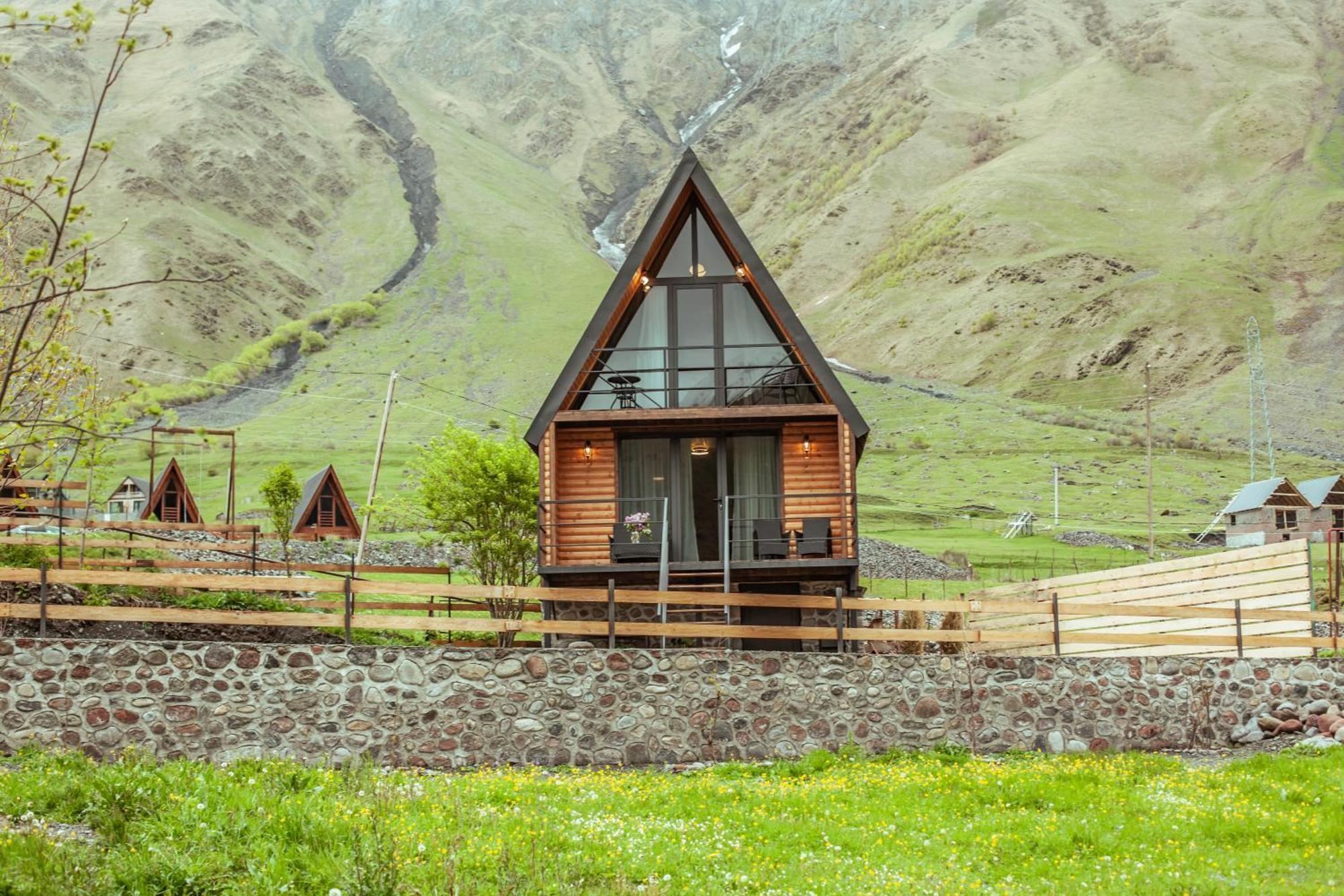 Sunset Cottage Kazbegi Exterior photo