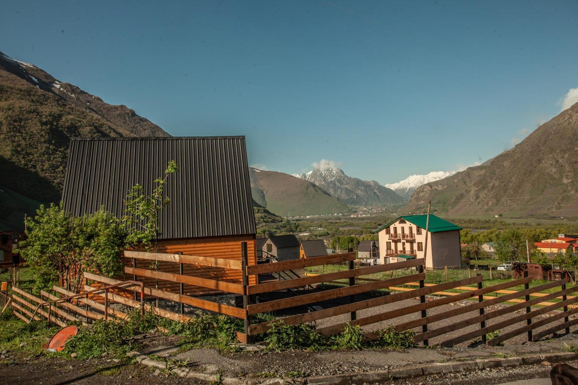 Sunset Cottage Kazbegi Exterior photo